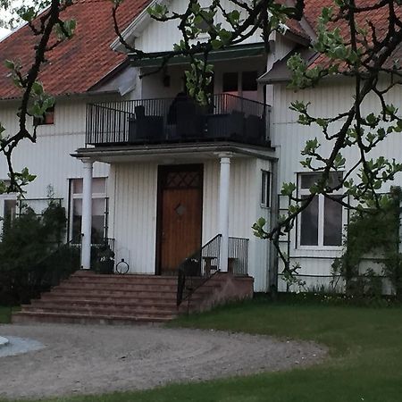 Ekeby I Bro住宿加早餐旅馆 外观 照片