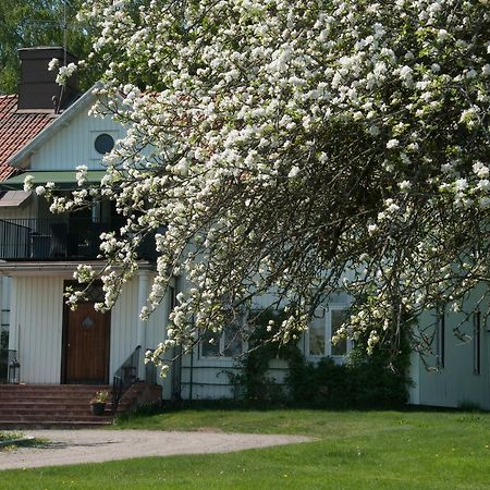 Ekeby I Bro住宿加早餐旅馆 外观 照片